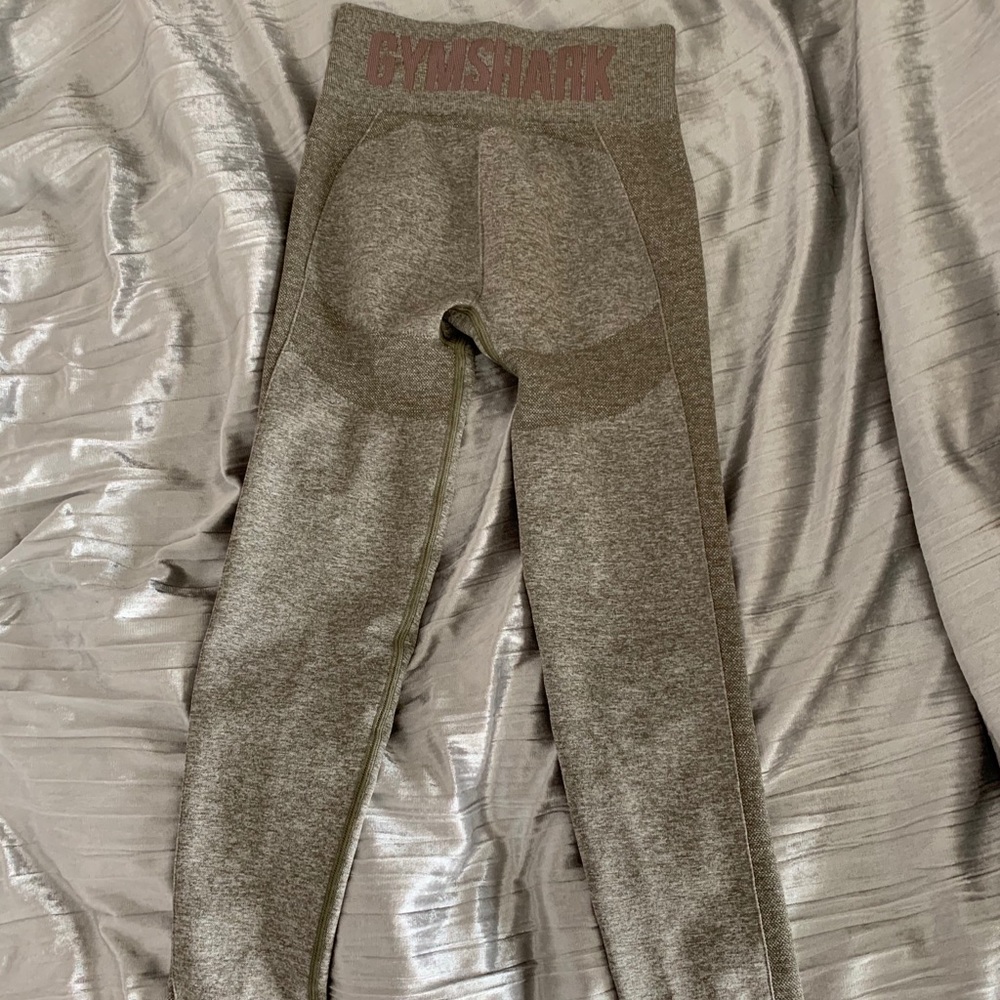 Gym shark flex leggings